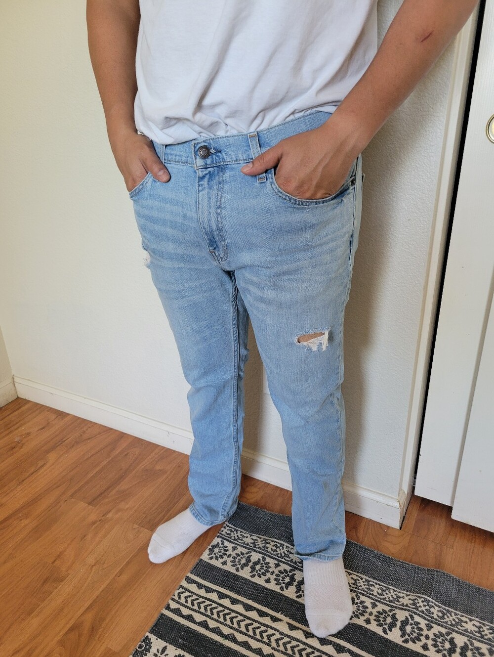 Hollister Light Blue Slim Straight Leg Men’s Jeans 32x30